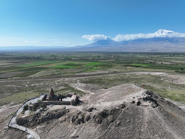 Arkeologlar Ermenistan’da bilinen en eski Hıristiyan kilisesini keşfetti