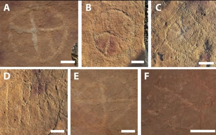 9.000 Yıllık Kaya Sanatı, İlk İnsanların Dinozor Ayak İzleriyle Etkileşime Girdiğini Öneriyor