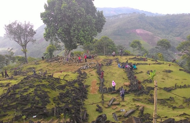 Gunung Padang’ı Gelişmiş Bir Uygarlık mı İnşa Etti?